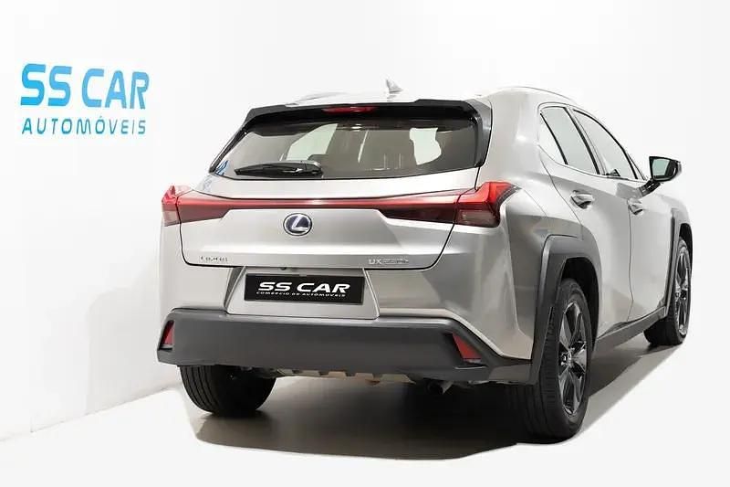 Usado Lexus UX 250h 184 HP (135 kW) 2021 Cinza SUV