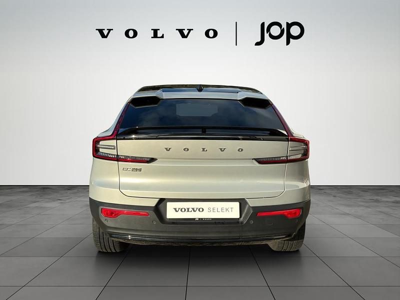 Usado Volvo EC40 Plus 185 kW (252 HP) 2024 Prateado SUV