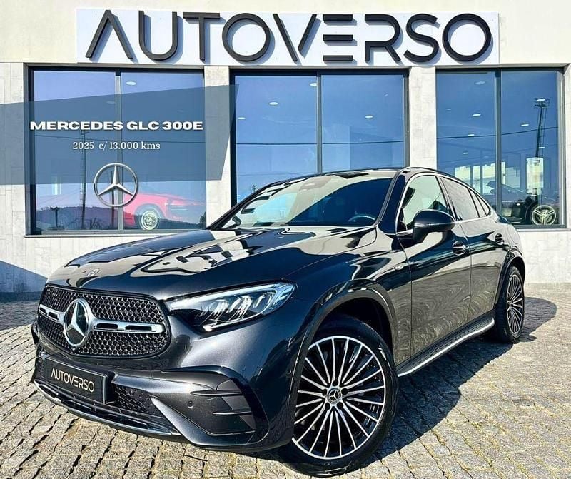 Usado Mercedes GLC300 320 HP (235 kW) 2025 Cinza Coupé