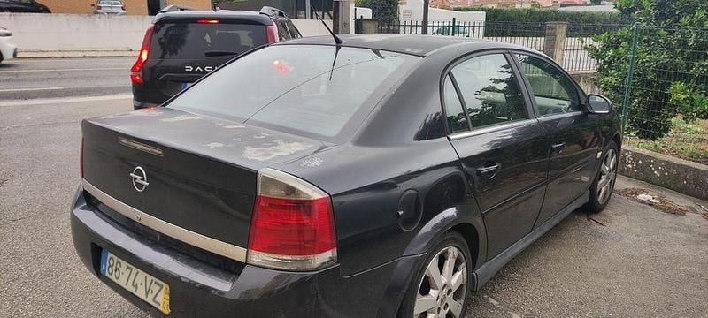 Usado 2004 Opel Vectra Sedan | € 1.000 - Imagem 1/4