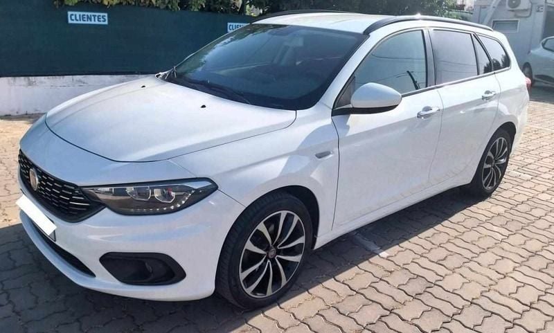 Branco Usado 2019 Fiat Tipo Carrinha | € 14.300 (Preço justo) - Imagem 1/4