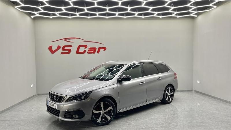 Cinzento Usado 2018 Peugeot 308 SW Carrinha | € 16.500 - Imagem 1/4