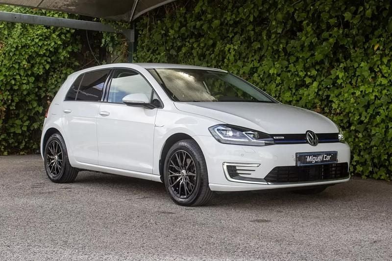 Branco Usado 2020 VW e-Golf Citadino | € 15.900 (Preço justo) - Imagem 1/4