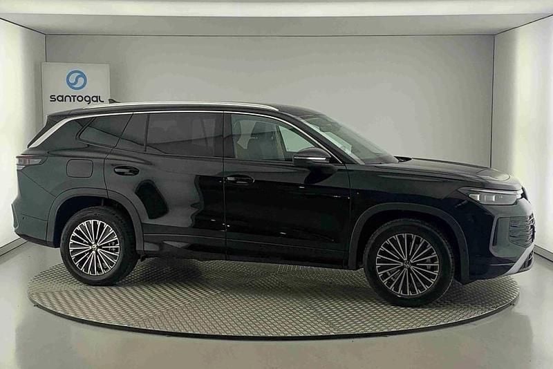 Preto Novo 2025 VW Tayron SUV | € 46.990 - Imagem 1/4