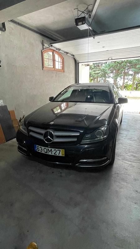 Verde Usado 2015 Mercedes C220 Coupé | € 15.000 (Super Preço) - Imagem 1/4