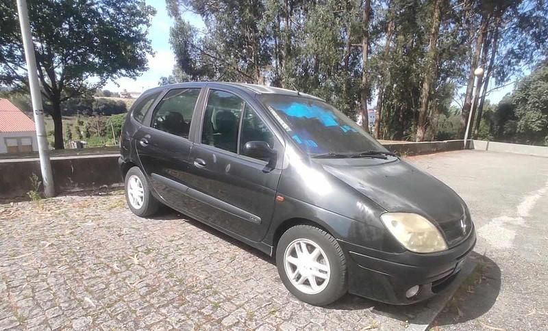 Preto Usado 2003 Renault Mégane II Citadino | € 1.300 (Super Preço) - Imagem 1/4