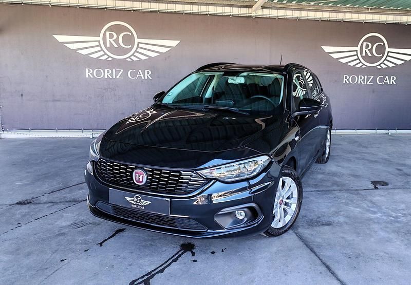 Preto Usado 2020 Fiat Tipo Lounge Carrinha | € 10.900 (Preço justo) - Imagem 1/4