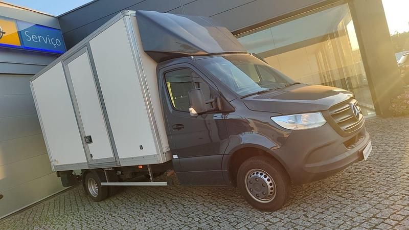 Usado Mercedes Sprinter 143 HP (105 kW) 2021 Preto Van