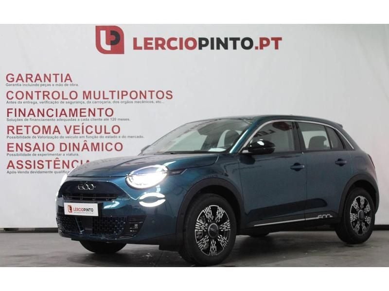 Usado Fiat 600 La Prima 136 HP (100 kW) 2025 Verde SUV