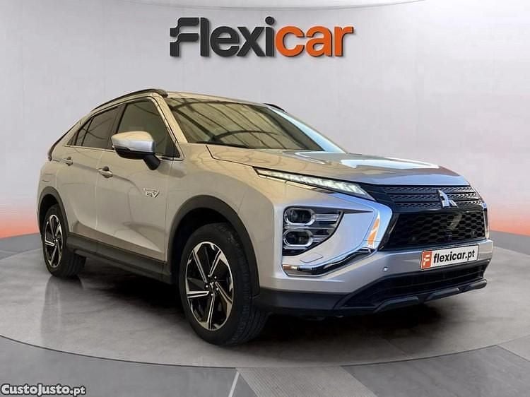 Cinza Usado 2022 Mitsubishi Eclipse Cross SUV | € 24.480 (Preço justo) - Imagem 1/1
