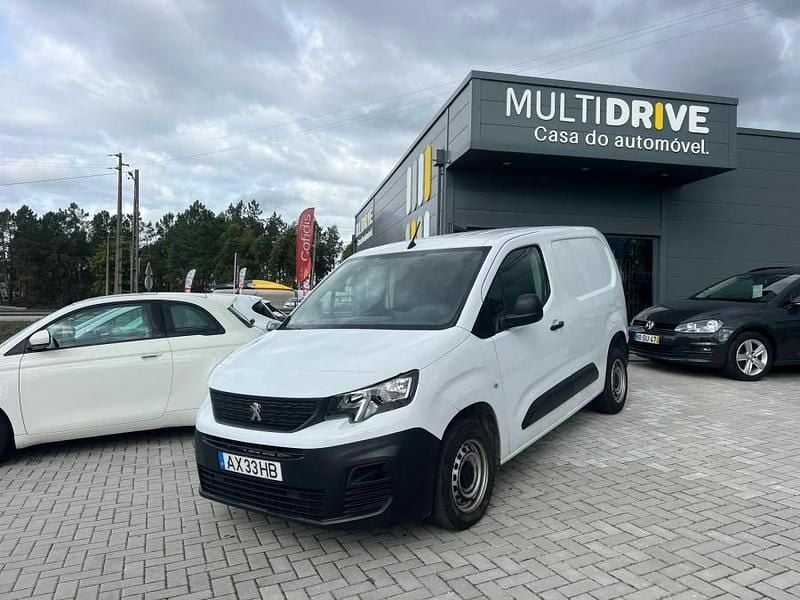 Branco Usado 2023 Peugeot Partner Van | € 15.999 (Preço justo) - Imagem 1/4