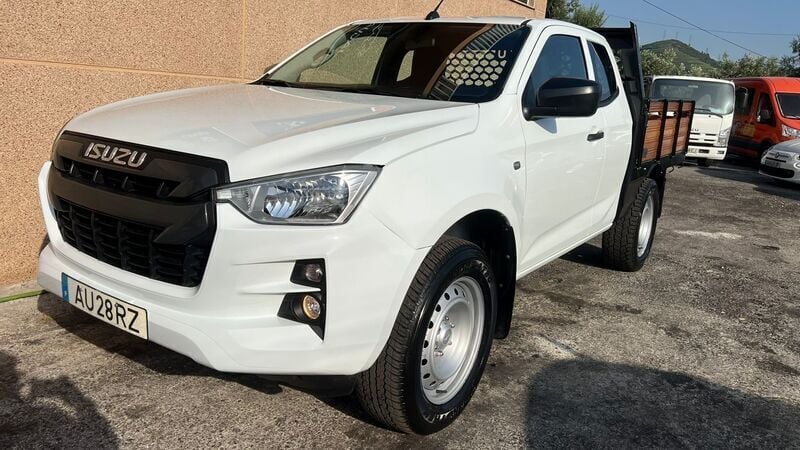 Branco Usado 2022 Isuzu D-Max Pickup | € 32.900 (Preço justo) - Imagem 1/4