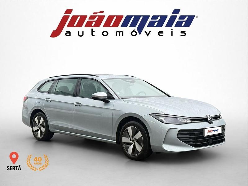 Usado VW Passat 204 HP (150 kW) 2024 Cinzento Carrinha