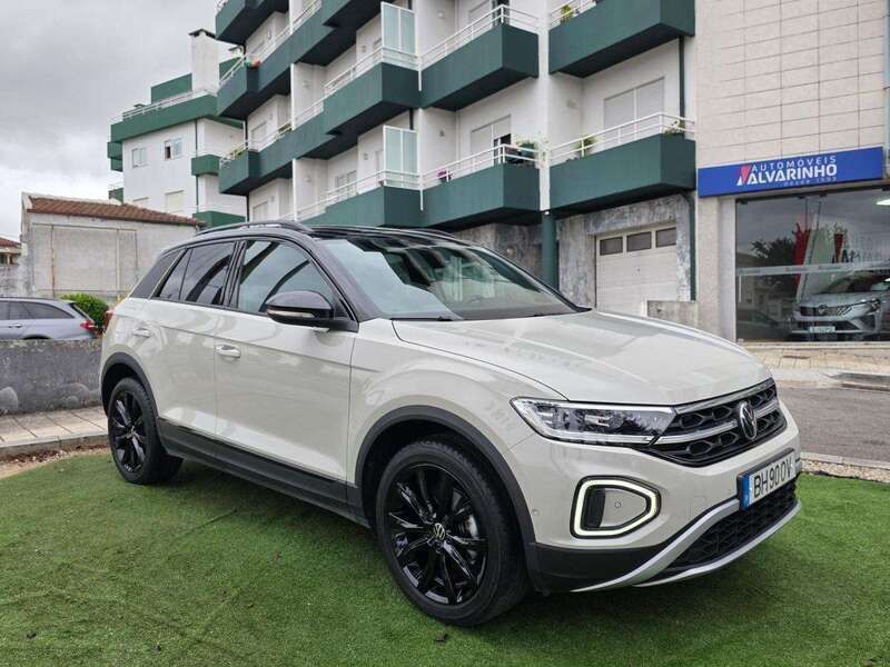 Branco Usado 2024 VW T-Roc Style SUV | € 27.950 (Caro) - Imagem 1/4