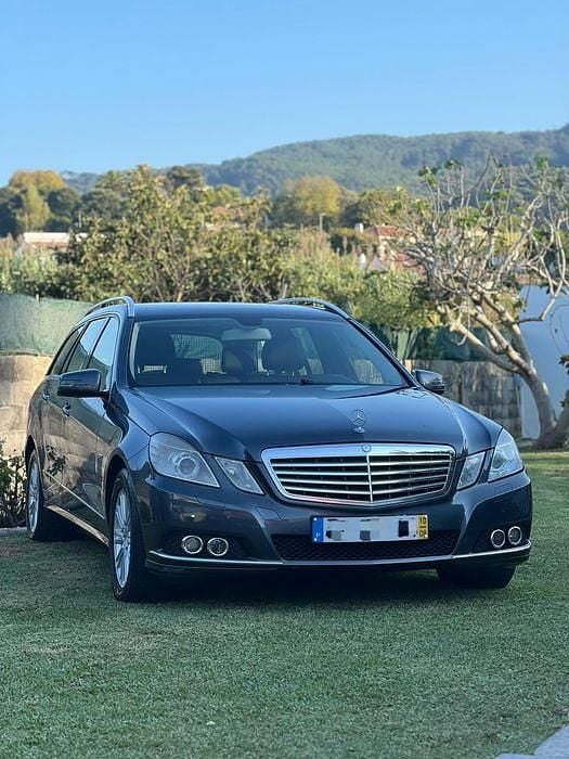 Usado 2010 Mercedes E250 Elegance | € 12.900 (Preço justo) - Imagem 1/4