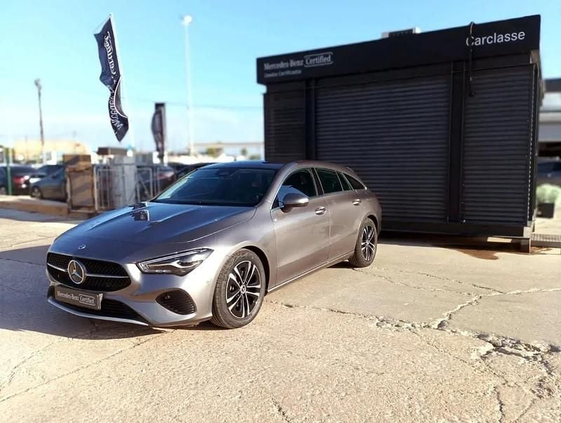 Cinza mountain Usado 2024 Mercedes CLA180 Shooting Brake Advanced Carrinha | € 38.950 - Imagem 1/4