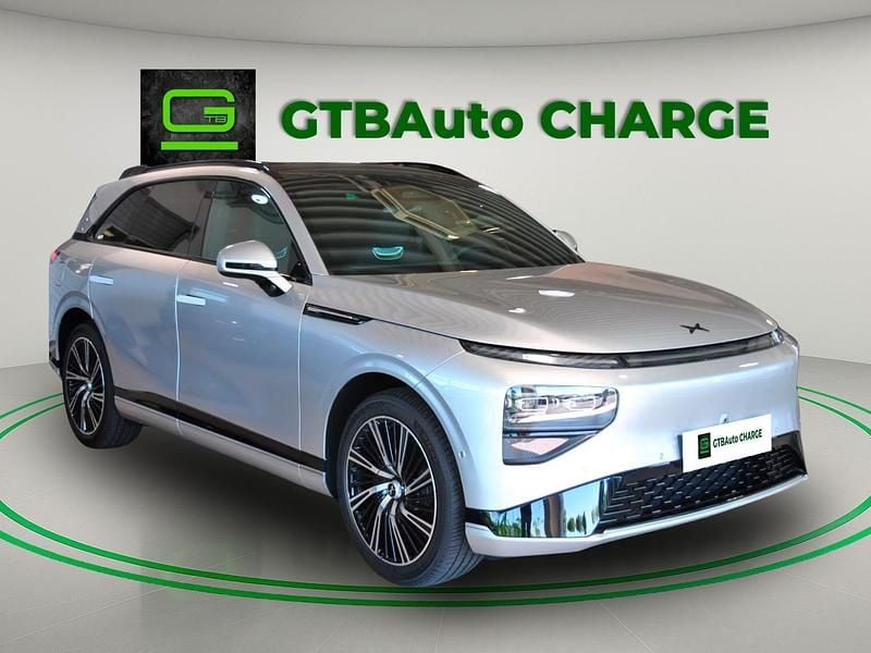 Cinza Novo 2025 XPENG G9 AWD Performance SUV | € 83.000 - Imagem 1/4