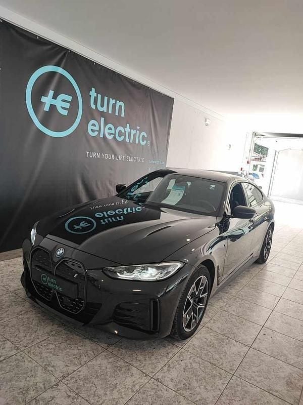 Usado BMW i4 250 kW (340 HP) 2023 Preto Sedan