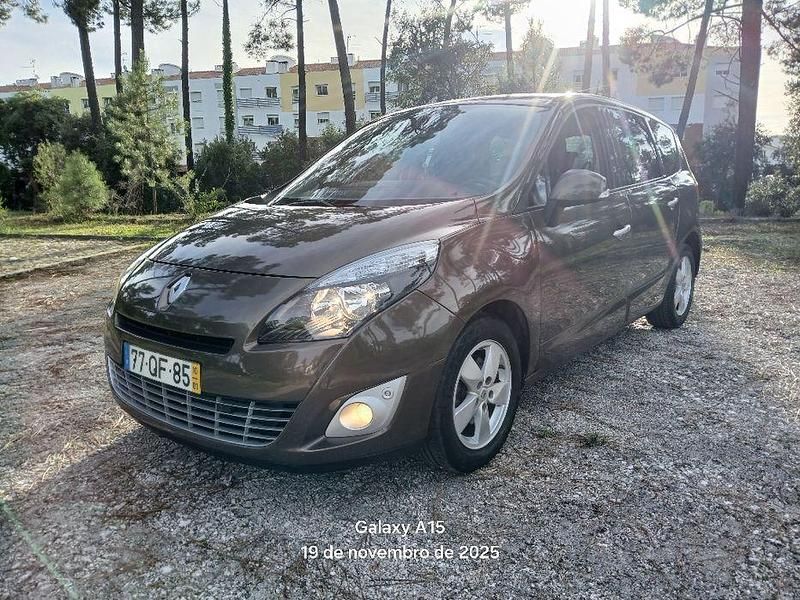 Usado 2010 Renault Grand Scénic III Extreme Monovolume | € 3.999 (Preço justo) - Imagem 1/4