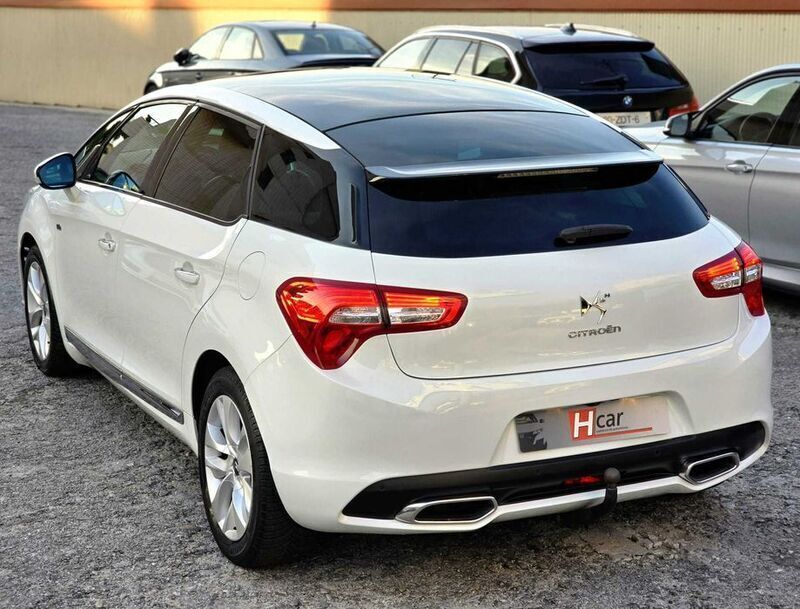 Usado Citroën DS5 Sport Chic 200 HP (147 kW) 2012 Citadino