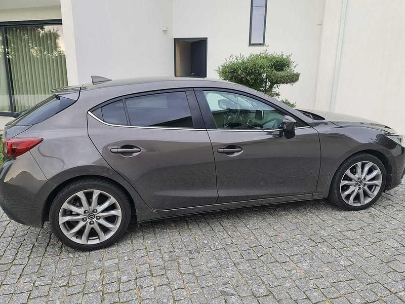 Usado 2016 Mazda 3 Sedan | € 12.000 - Imagem 1/4