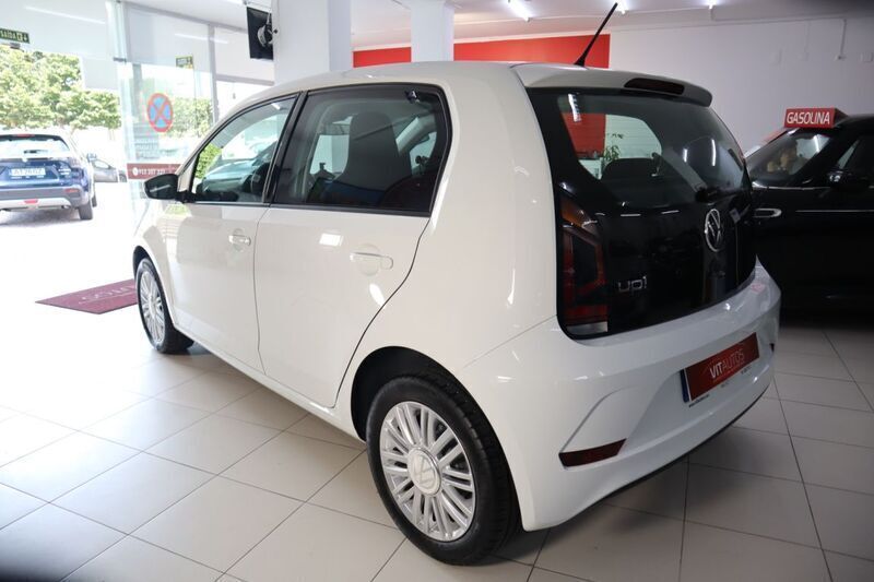 Usado VW up! Move 65 HP (47 kW) 2023 Branco Citadino