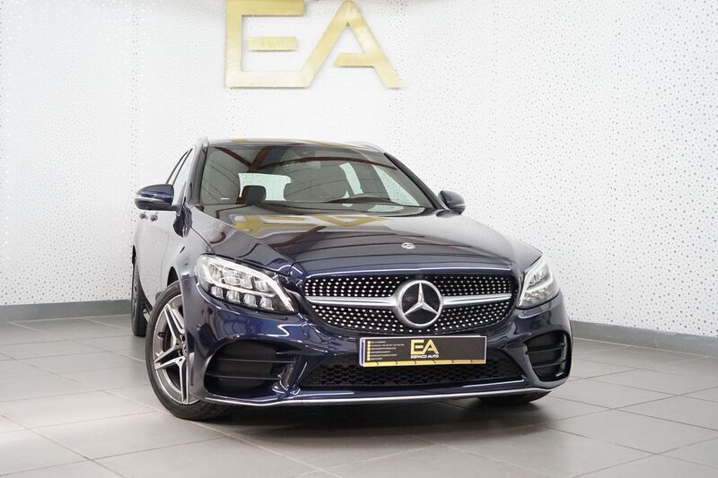 Azul Usado 2019 Mercedes C200 AMG line Carrinha | € 22.480 - Imagem 1/4