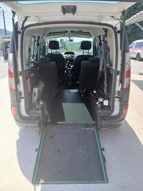 Branco Usado 2015 Renault Kangoo | € 16.500 - Imagem 1/4