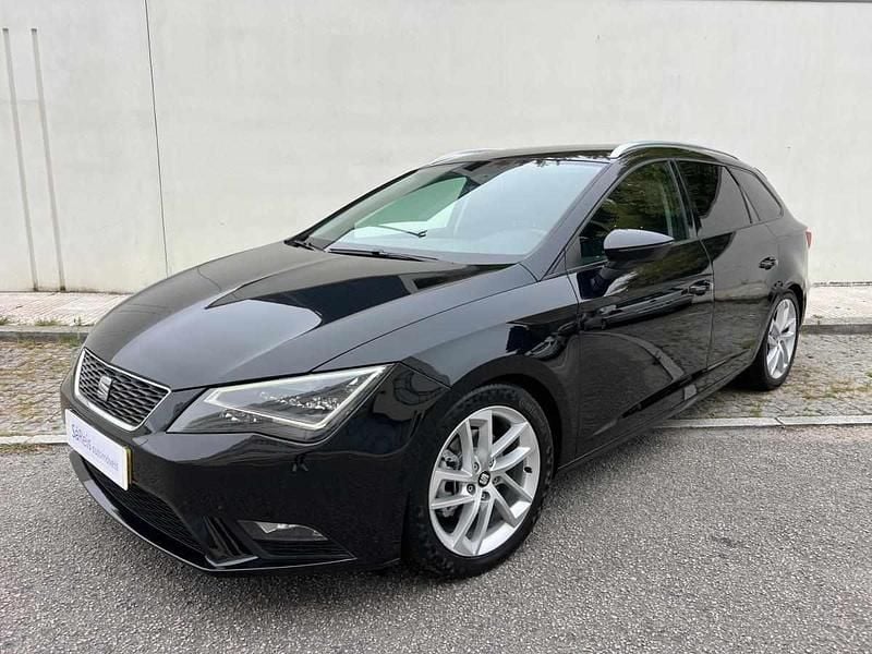 Preto Usado 2014 Seat Leon Ecomotive Citadino | € 7.900 (Preço justo) - Imagem 1/4