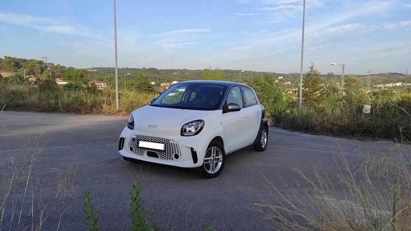 Branco Usado 2020 Smart ForFour Electric Drive Citadino | € 11.750 (Super Preço) - Imagem 1/4