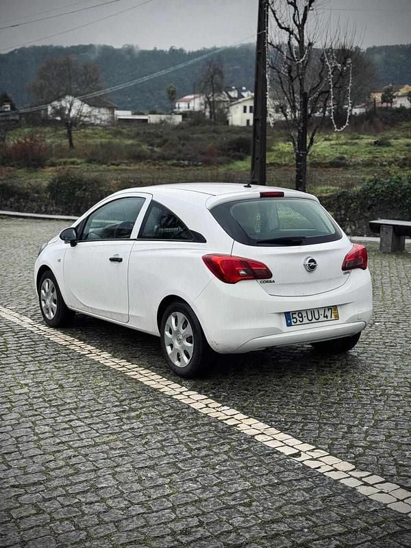 Usado Opel Corsa 75 HP (55 kW) 2018 Branco Citadino
