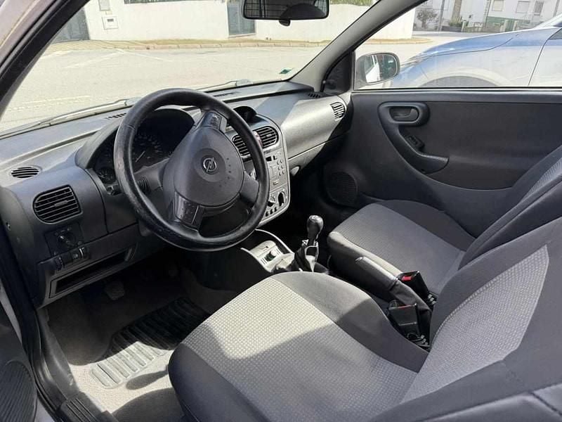 Usado Opel Corsa 80 HP (58 kW) 2007 Branco Citadino