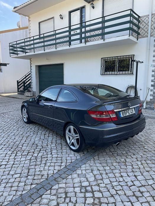 Usado Mercedes CLC200 122 HP (89 kW) 2009 Citadino