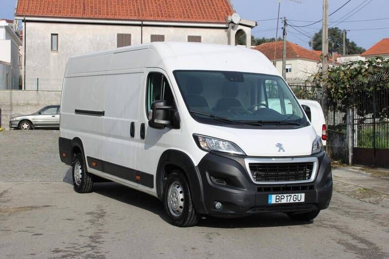 Branco Usado 2021 Peugeot Boxer Van | € 25.900 (Caro) - Imagem 1/4