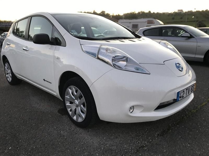 Usado Nissan Leaf Acenta 80 kW (109 HP) 2017 Branco Citadino