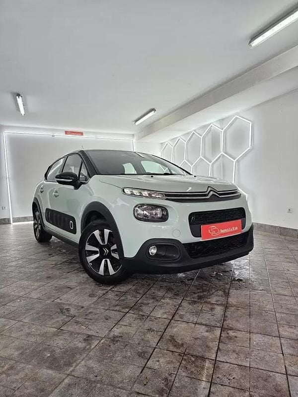 Usado Citroën C3 PureTech 82 HP (60 kW) 2018 Verde Citadino
