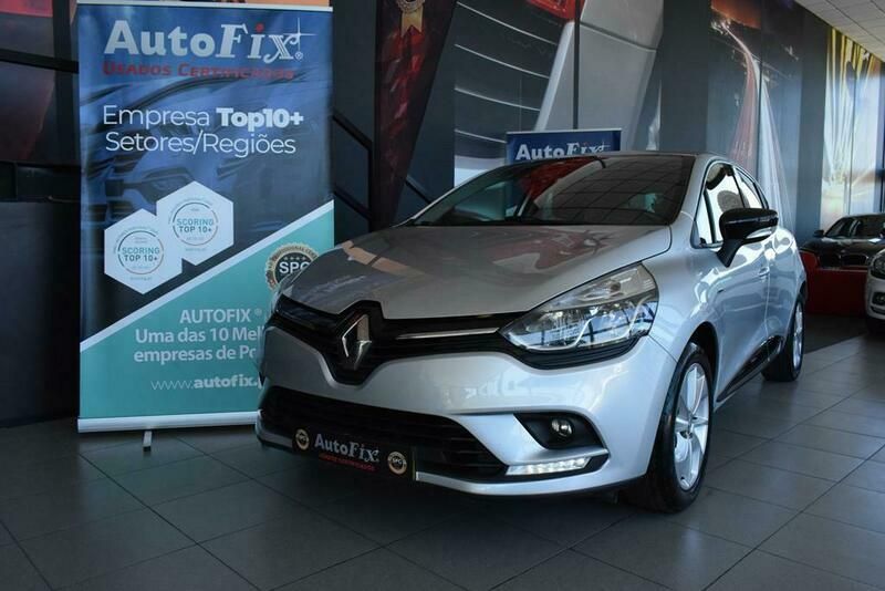 Cinzento Usado 2017 Renault Clio IV LIMITED | € 12.800 (Preço justo) - Imagem 1/4