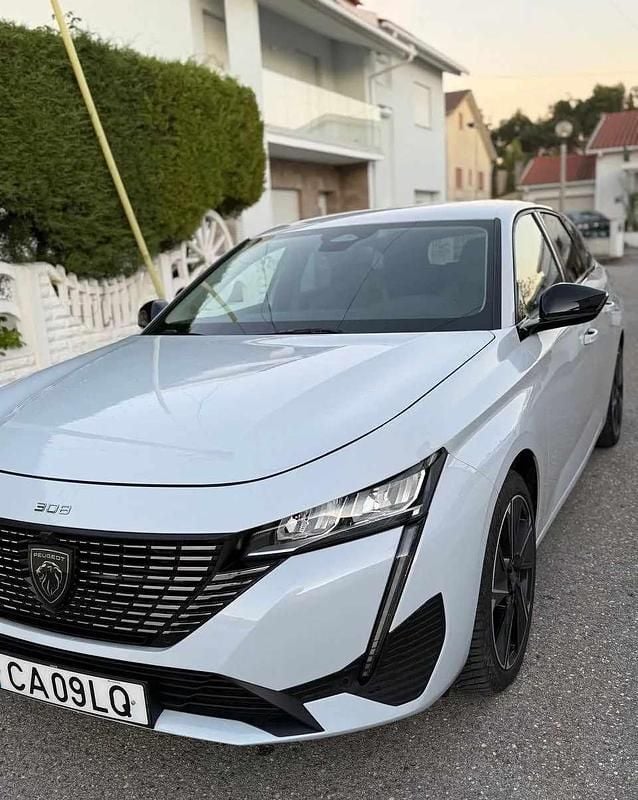 Branco Usado 2024 Peugeot e-308 Citadino | € 25.000 (Super Preço) - Imagem 1/4