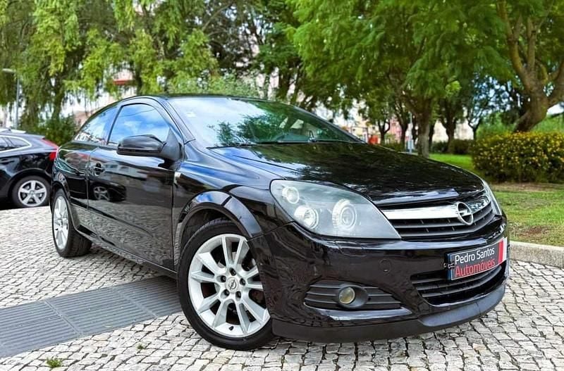 Preto Usado 2005 Opel Astra GTC | € 2.990 (Bom preço) - Imagem 1/4
