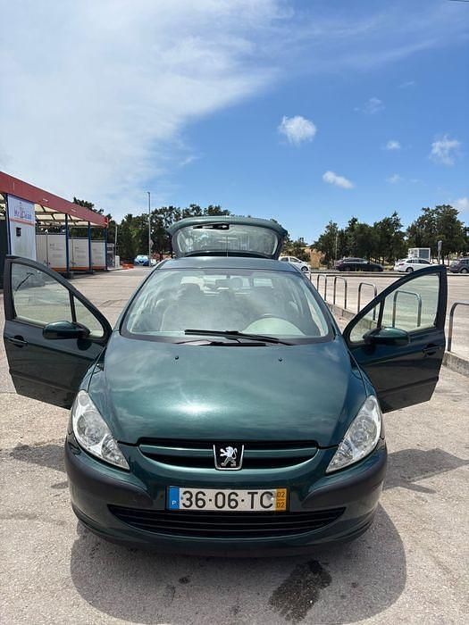 Usado 2002 Peugeot 307 Premium Sedan | € 2.800 (Preço justo) - Imagem 1/4