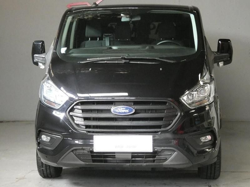 Preto Usado 2023 Ford Transit Custom | € 39.990 - Imagem 1/4