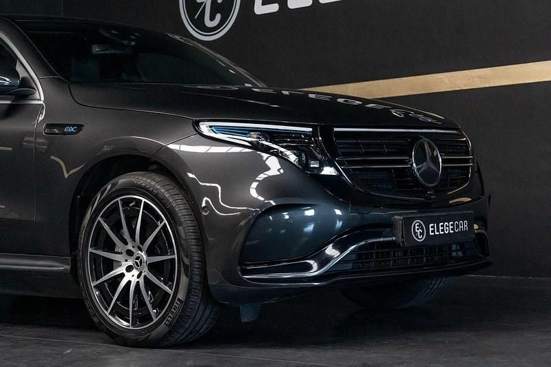 Usado Mercedes EQC400 300 kW (408 HP) 2022 Preto SUV