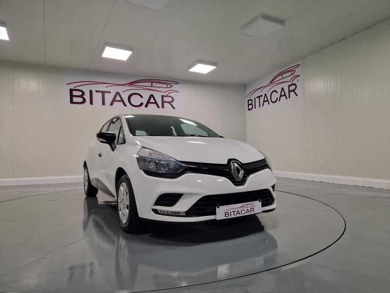 Branco Usado 2017 Renault Clio IV Zen | € 9.900 (Preço justo) - Imagem 1/3
