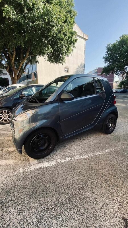 Cinzento Usado 2009 Smart ForTwo Coupé Coupé | € 4.850 - Imagem 1/4