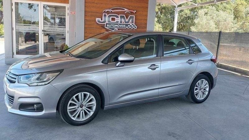 Usado Citroën C4 Feel 100 HP (73 kW) 2016 Cinzento