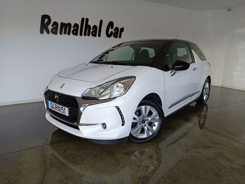Branco Usado 2016 DS Automobiles DS3 Be Chic Citadino | € 9.900 (Preço justo) - Imagem 1/4
