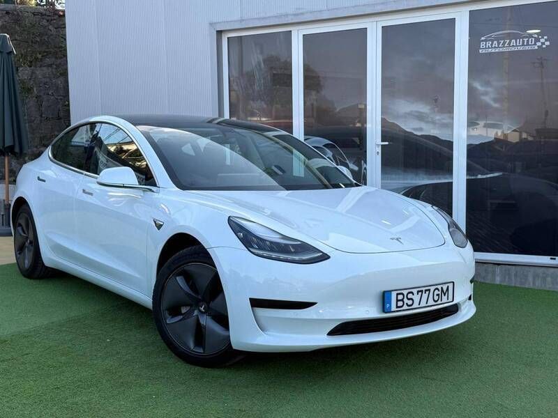 Branco Usado 2019 Tesla Model 3 Standard Range Plus Sedan | € 21.700 (Preço justo) - Imagem 1/4