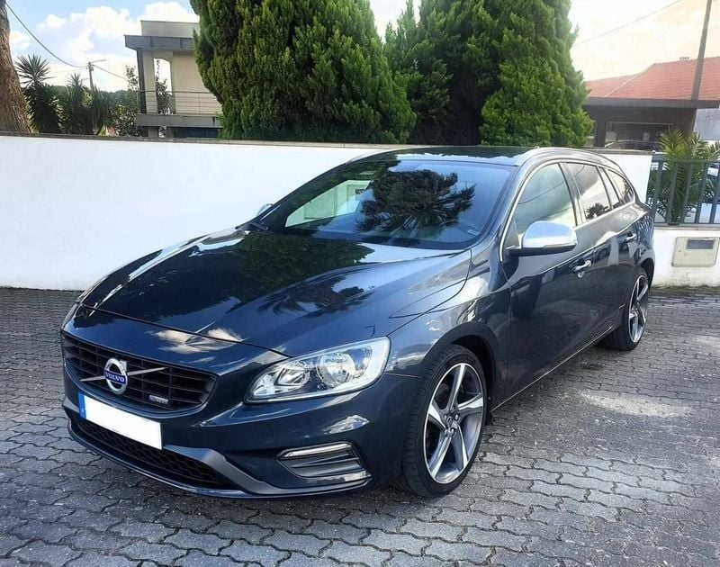 Antracite Usado 2015 Volvo V60 Carrinha | € 15.999 (Caro) - Imagem 1/4
