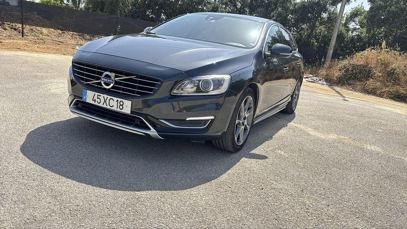 Usado 2014 Volvo V60 Carrinha | € 16.600 (Preço elevado) - Imagem 1/4