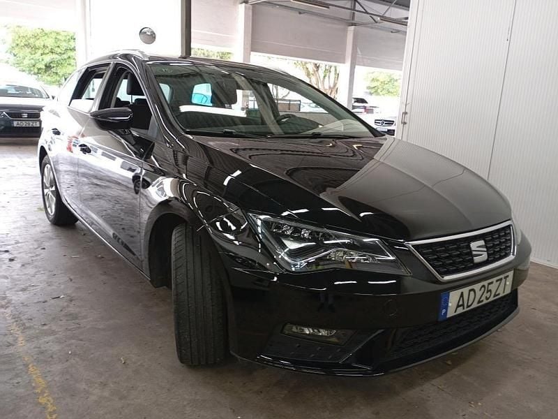 Usado Seat Leon ST 115 HP (84 kW) 2020 Preto Carrinha